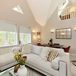 Chiswick Views & Space - Elegant 3Bdr Duplex With Parking