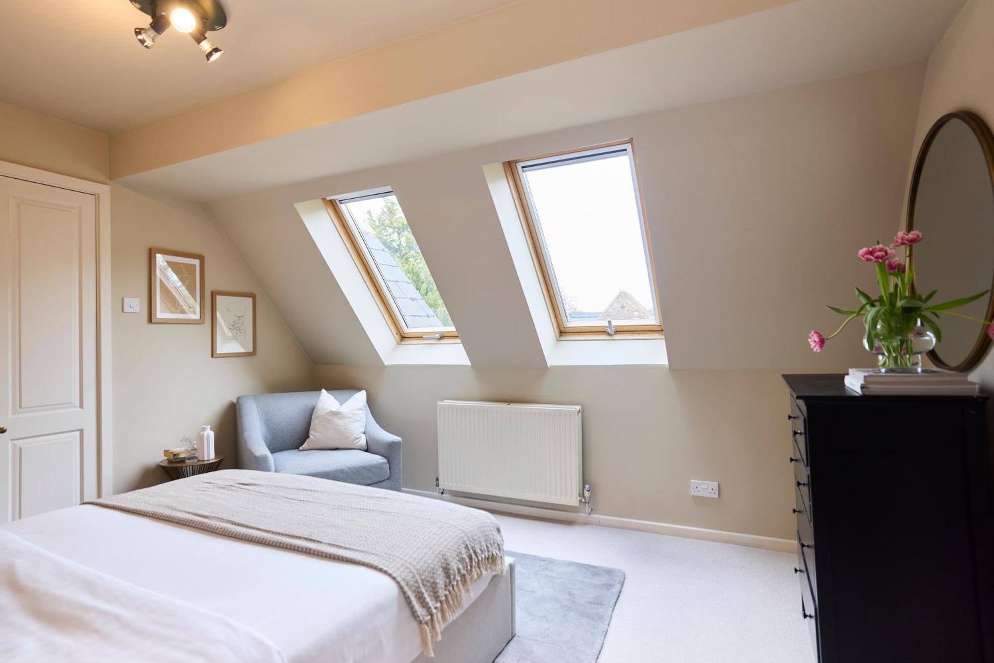 Chiswick Views & Space - Elegant 3bdr Duplex With Parking *
